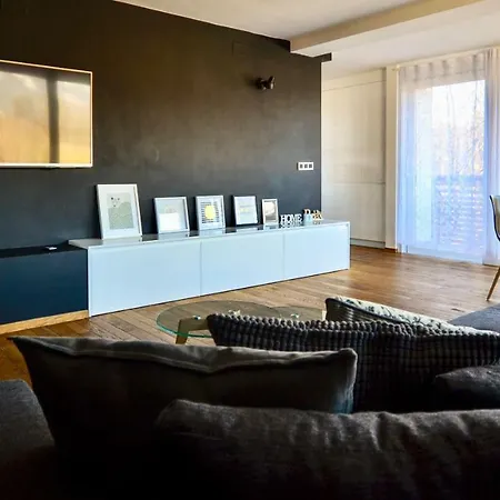 Appartement La Perla Bled Apartment